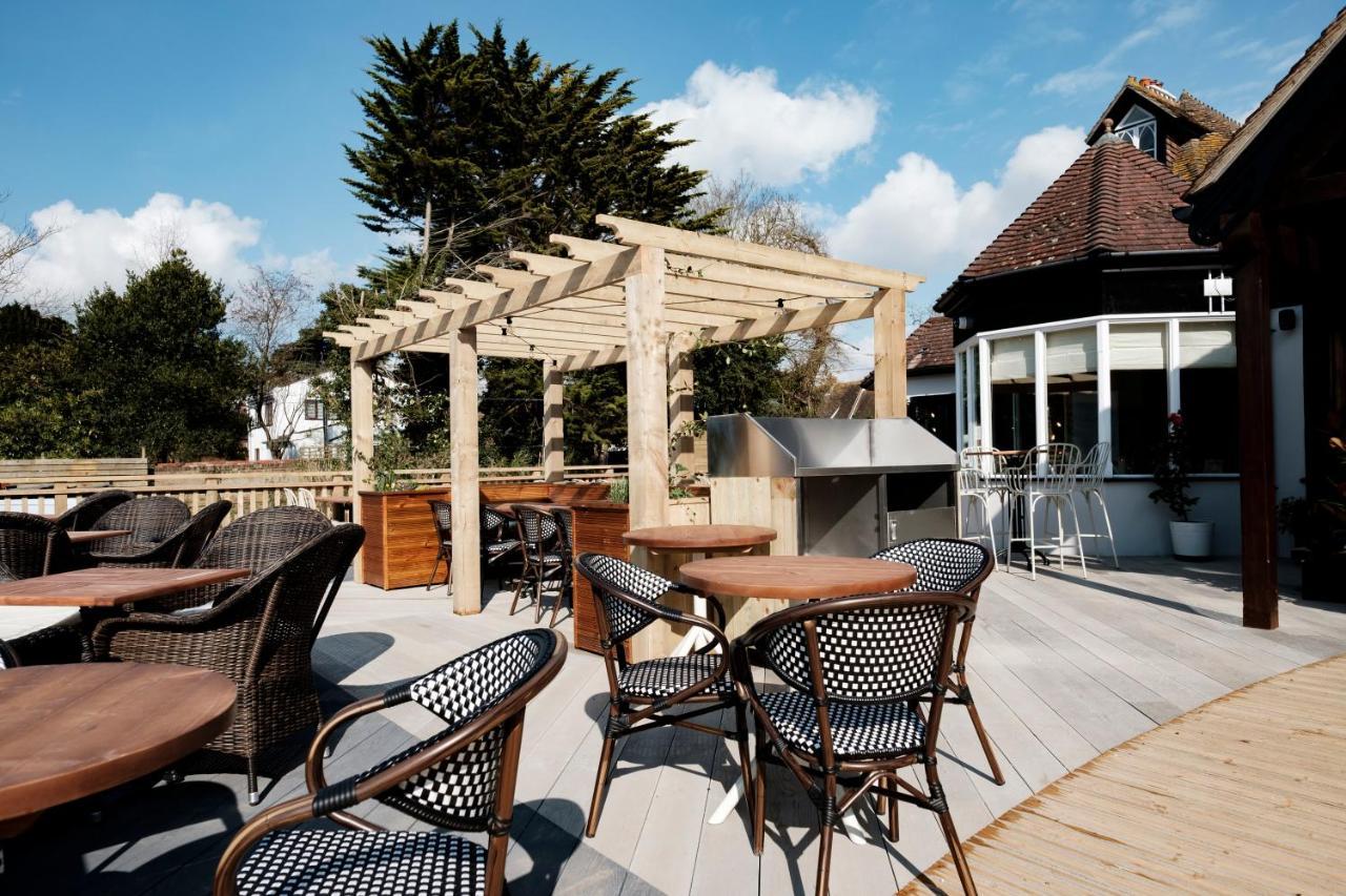 Bear Of Burton Hotel Christchurch  Exterior foto