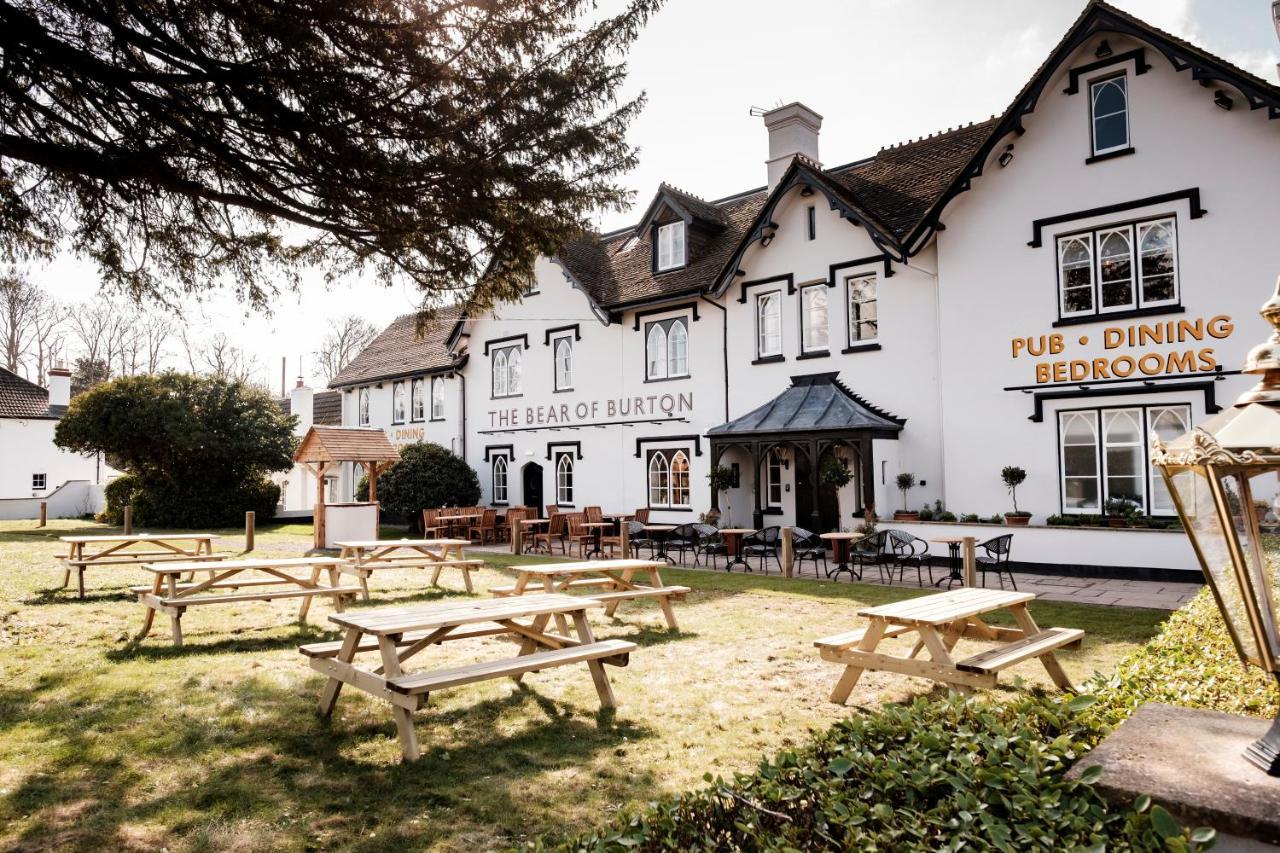Bear Of Burton Hotel Christchurch  Exterior foto