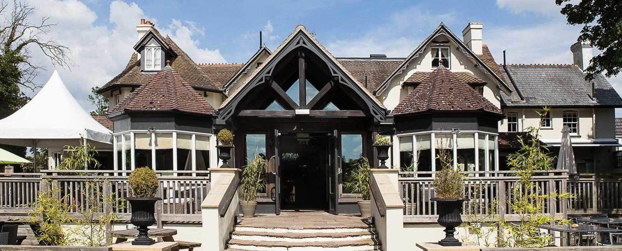 Bear Of Burton Hotel Christchurch  Exterior foto